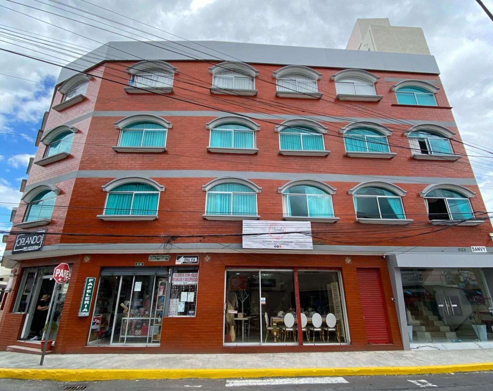Hotel Cumbaya Sanvy キト エクステリア 写真